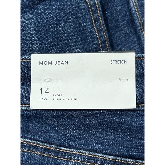 NWT American Eagle Mom Jean Stretch Super High Rise 14 Short - Picture 13 of 15